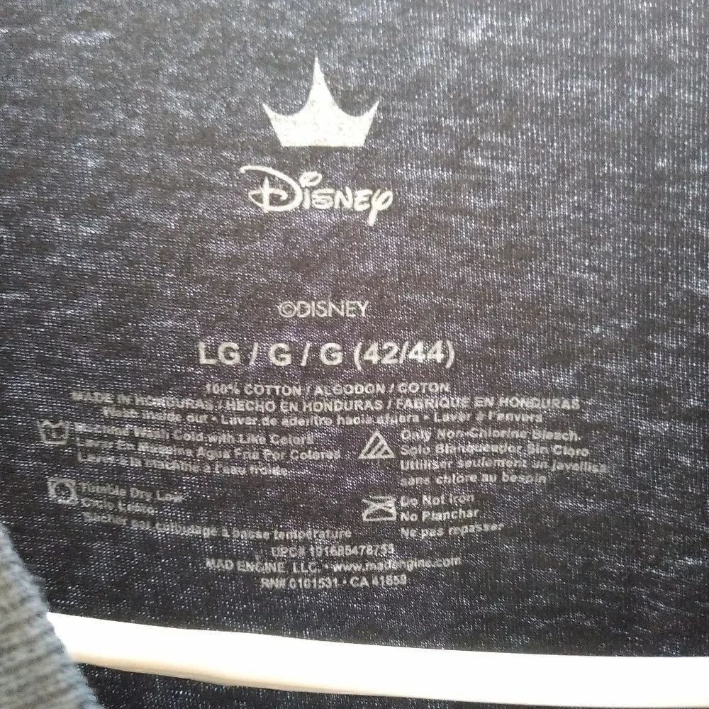 Disney tee  - Picture 2 of 2